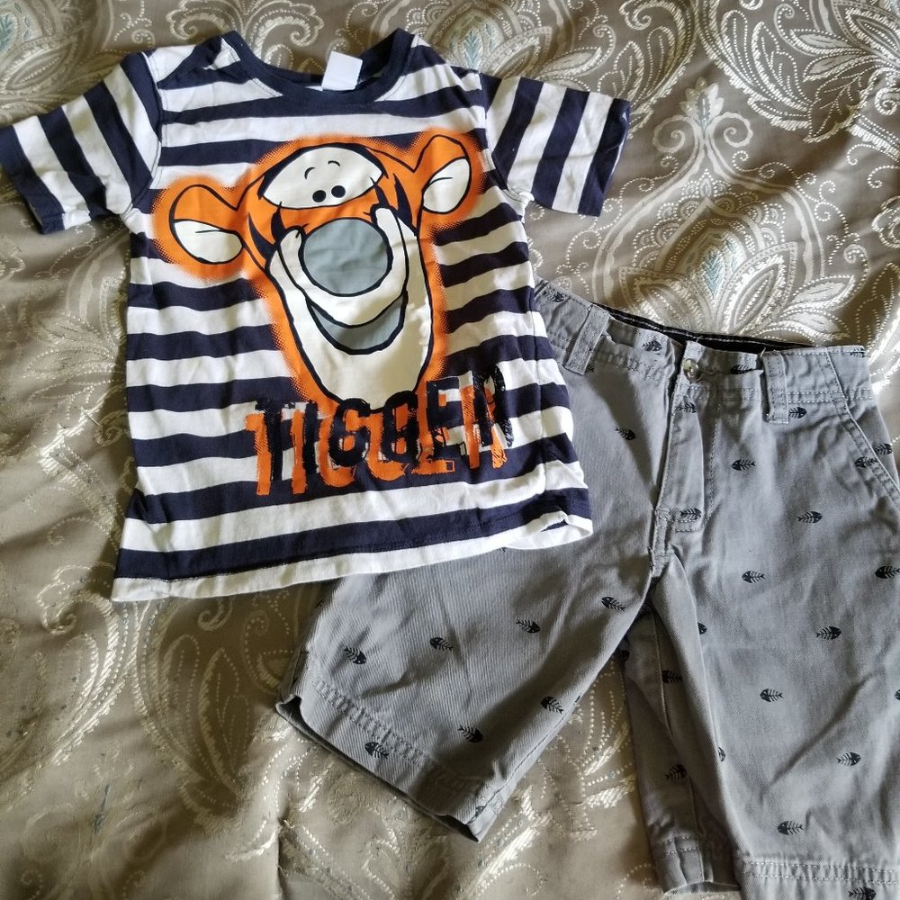 ❤️10 for $25 T-shirt and Shorts Outfit (5T)